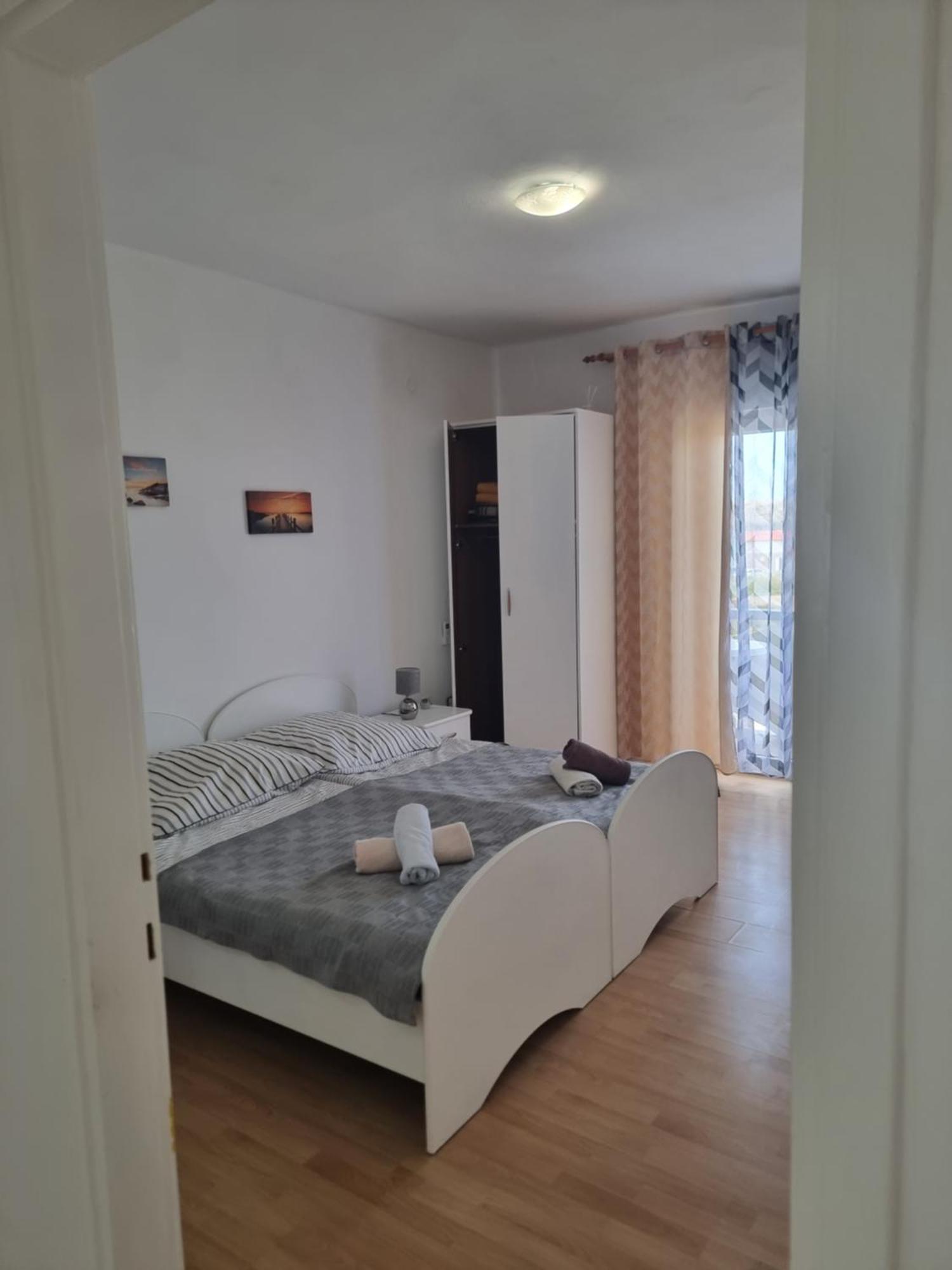 Apartmani Alen Dinjiška Zimmer foto